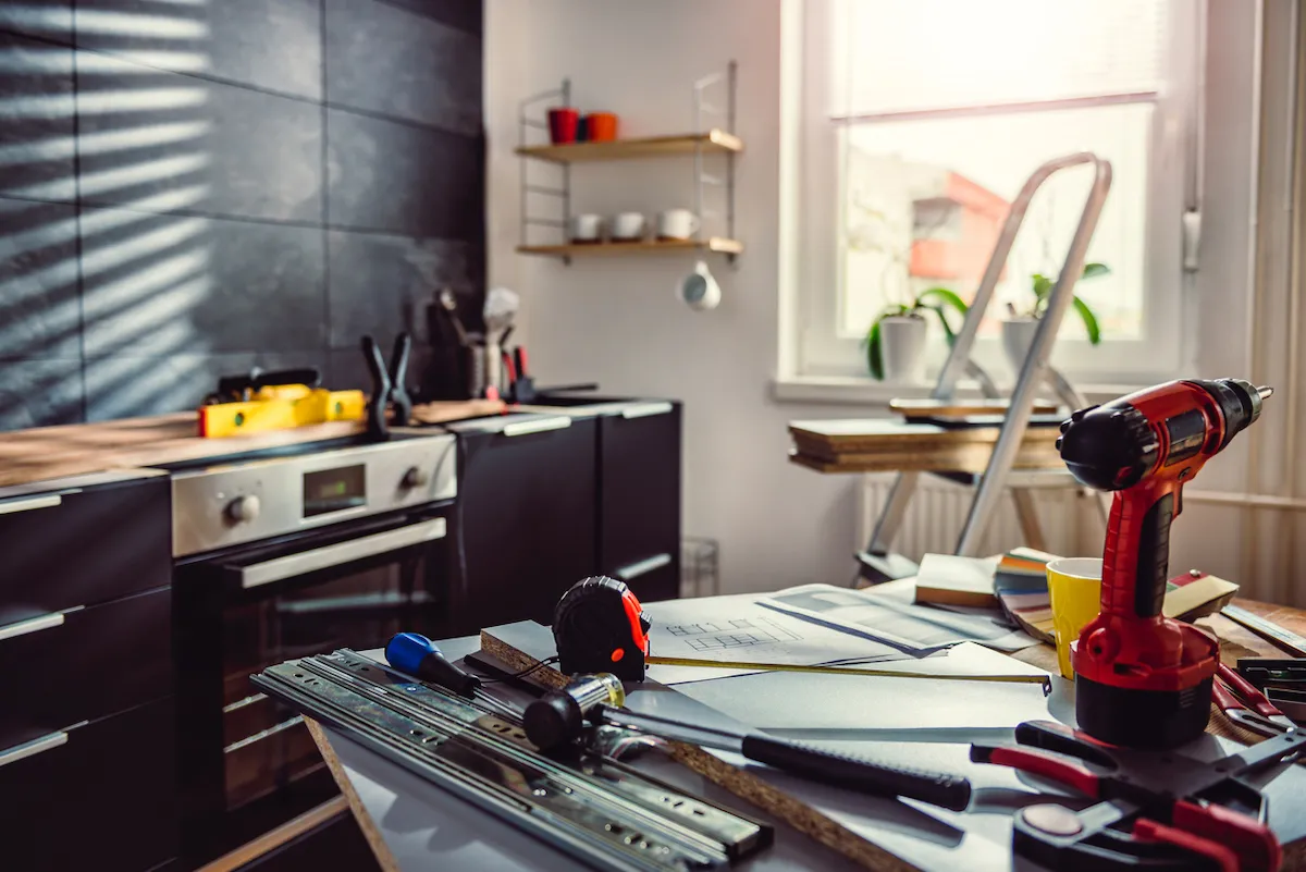 Best Home Renovation Tools for DIY Projects 2025: Complete Buyer’s Guide
